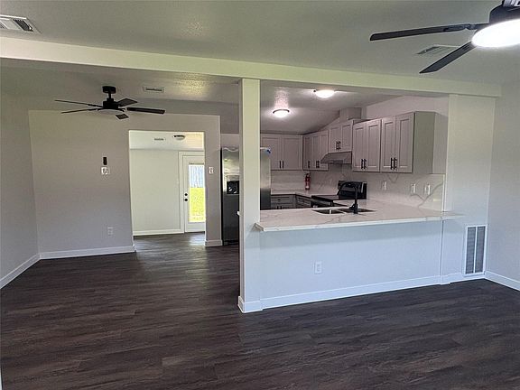 2nd image of 55 Periwinkle Ct