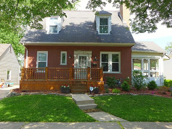 2nd image of 9225 S Clifton Park Ave