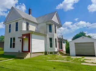 321 Cedar St, Davenport, IA 52802
