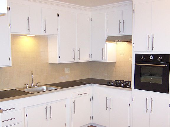 Kitchen with Ikea gas cooktop and oven