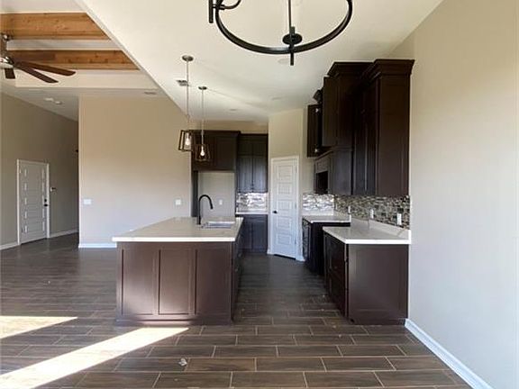 4th image of 3406 Las Vistas Ln