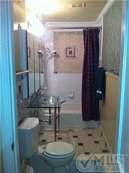 5th image of 2316 Foster Ave