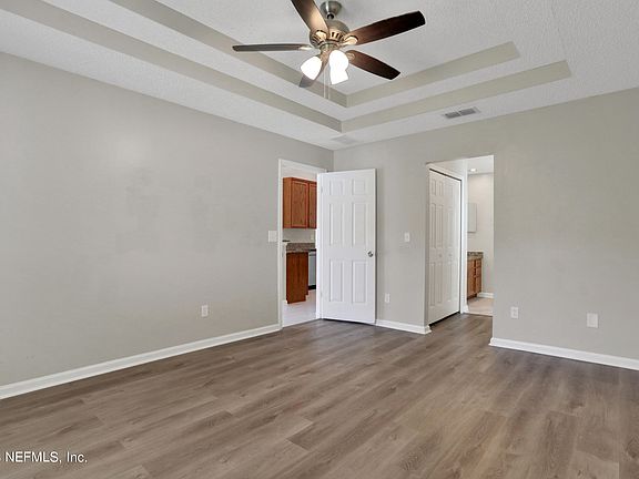 5th image of 533 WAKEMONT Drive