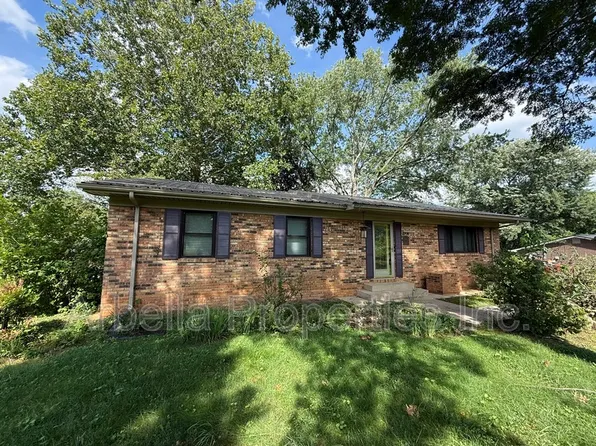 2708 Granbrook Dr, Johnson City, TN 37601