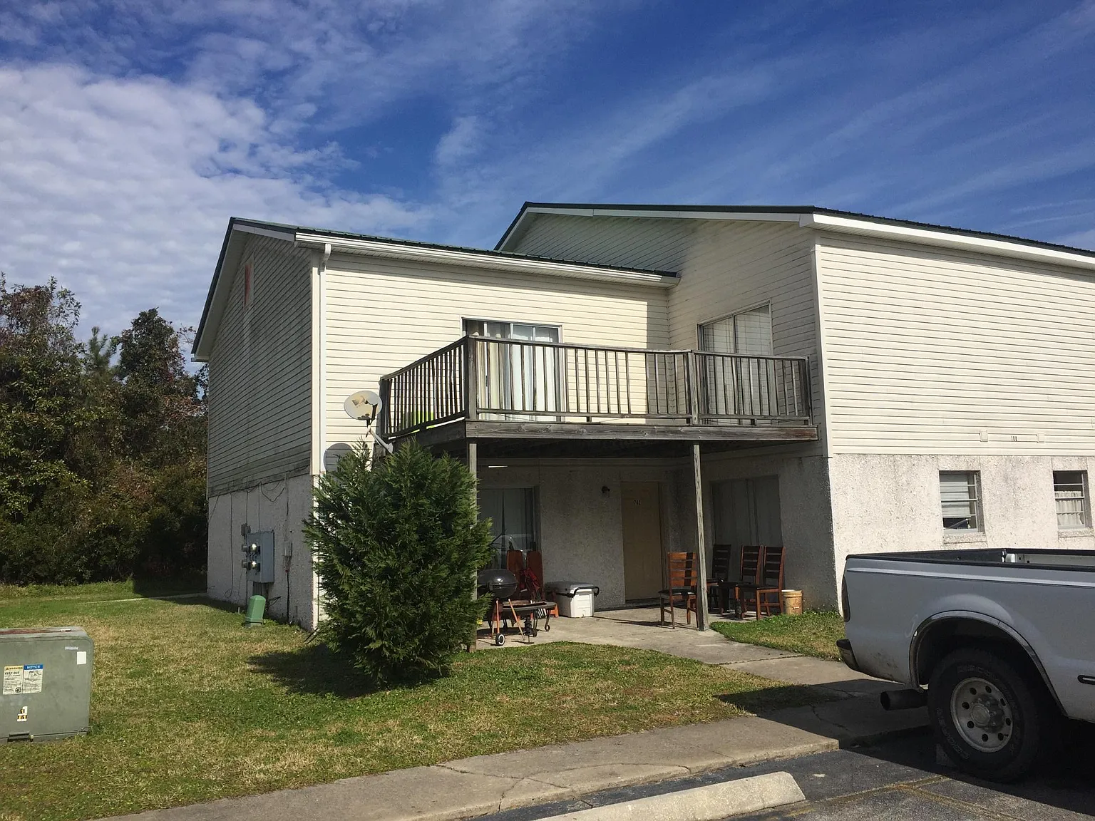 504 McDowell St — Photo 2