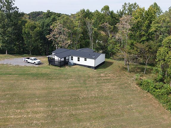 4th image of 3583 Hardy Rd
