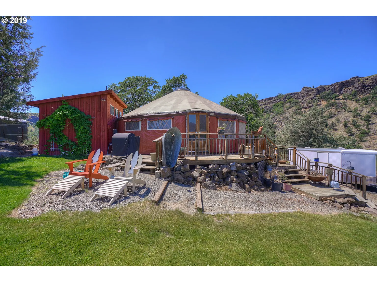 57350 Tygh Valley Rd photo 1