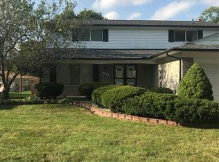 18210 Alta Vista Dr, Southfield, MI