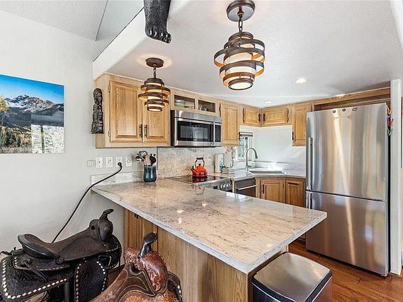 5th image of 85 Revett Dr