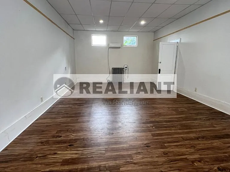 355 Taylor Ave — Photo 3