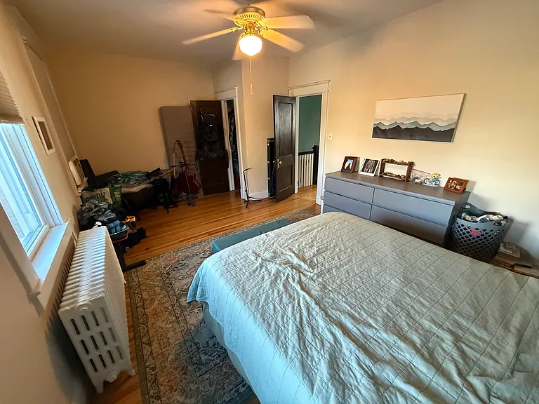 1349 W 41st St #1 — Photo 5