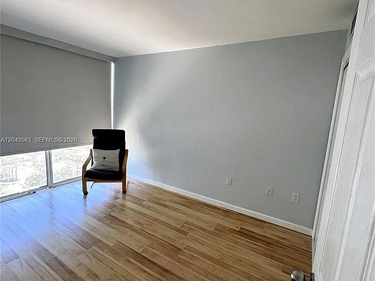 600 NE 36th St #1717 — Photo 12