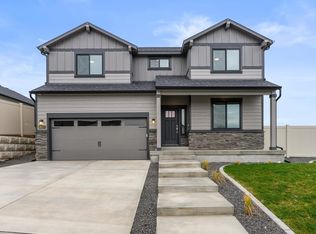 18157 E Barclay Ct, Greenacres, WA 99016