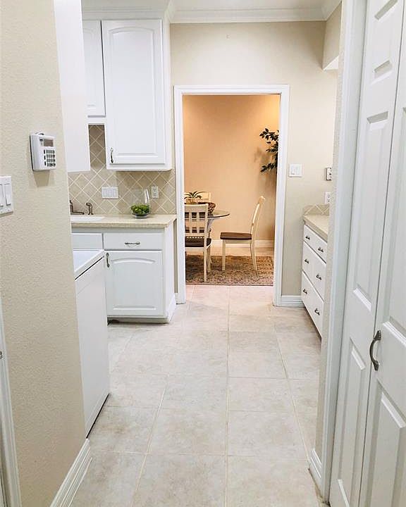 1st image of 1115 Augusta Dr APT 35
