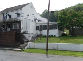 468 E Bacon St, Pottsville, PA 17901