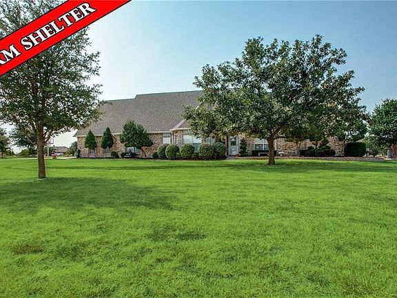 2nd image of 1212 Chandler Cir