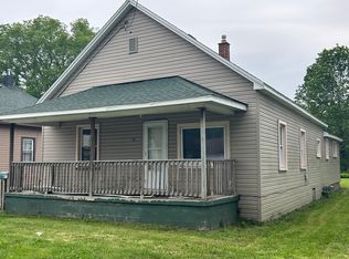 911 Wright St, Saginaw, MI 48602