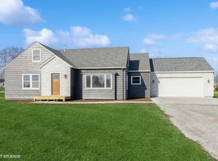 1982 Mill View Cir SW, Kalona, IA 52247