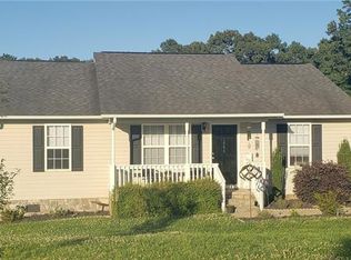 1448 Hamlet St, Lincolnton, NC 28092