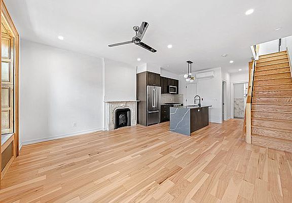 3rd image of 144 Putnam Ave #2