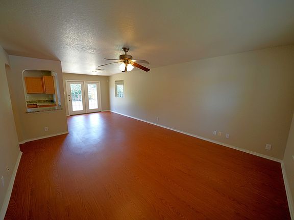 4th image of 117 Angus Way