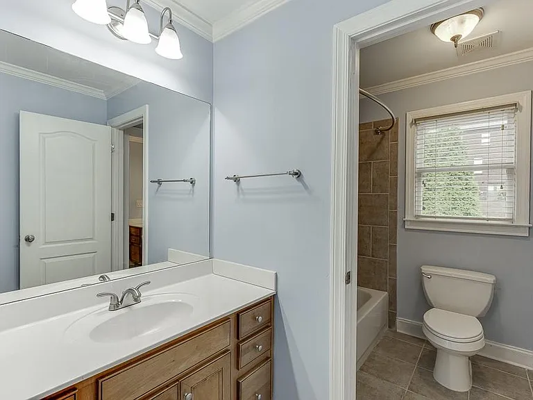 940 Chateau Forest Rd — Photo 50