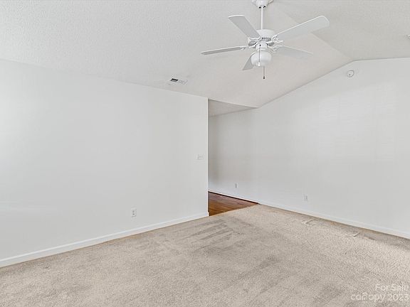 5th image of 113 Bevington Way