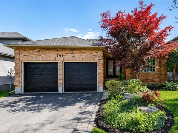 561 Chancery Ln, Waterloo, ON N2T 2N5