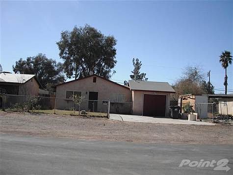 Nice 3 bedroom/ 2 full bathroom home with large back yard.