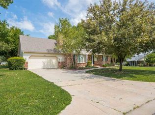 220 W Lexington Rd, Andover, KS 67002