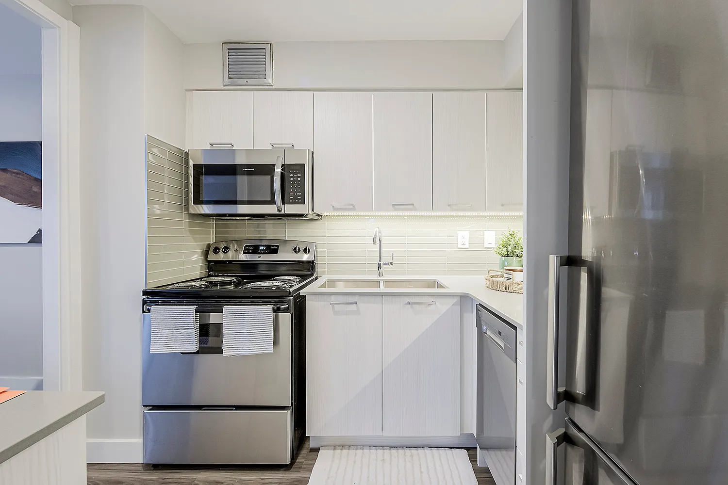 41 Dundonald Street — Photo 1
