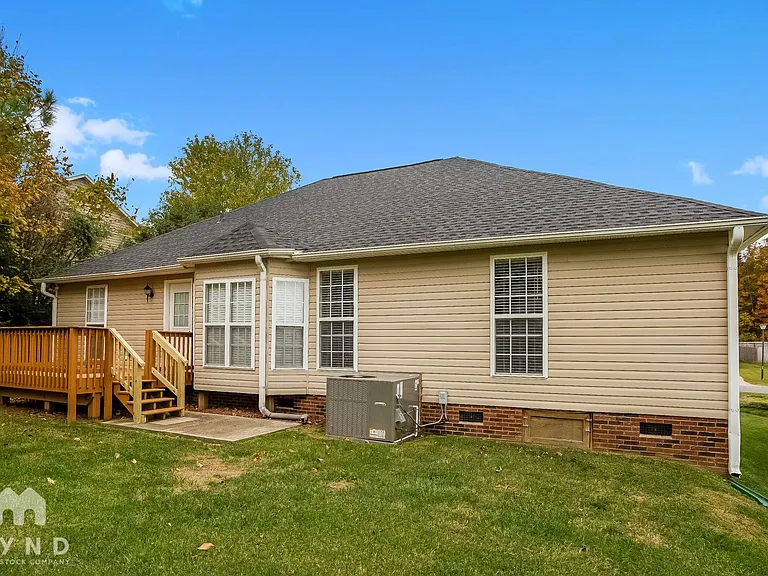 4723 Hendrix Ct — Photo 14