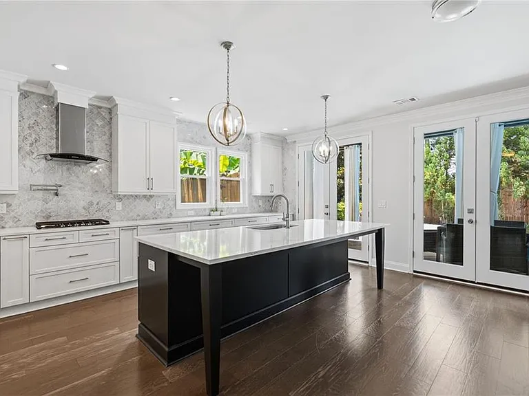 100 Cabots Cove Ct — Photo 9