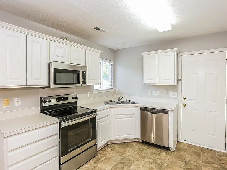 2954 Hawick Commons Dr — Photo 7