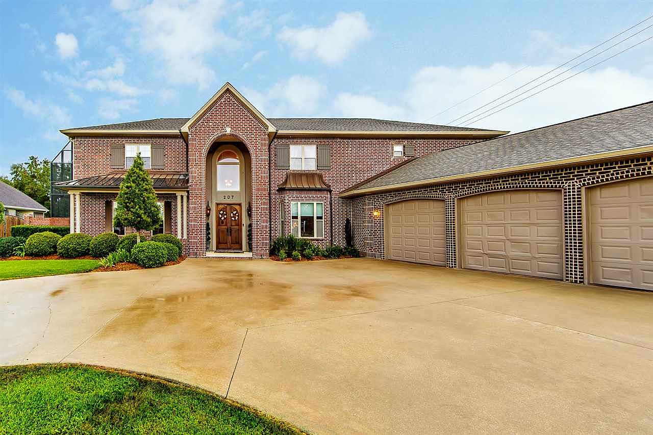 207 Regal Row Houma La 70360 Mls 160507 Zillow