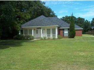 2613 Demetropolis Rd, Mobile, AL 36693