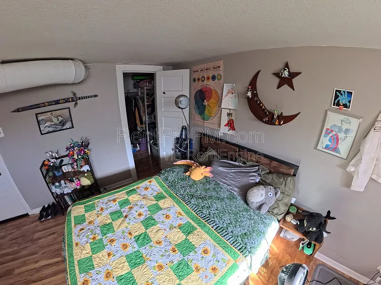 1121 W Mulberry St — Photo 16