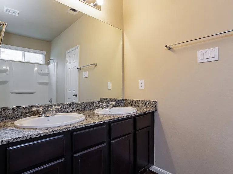 15031 Silhouette Ridge Dr — Photo 11