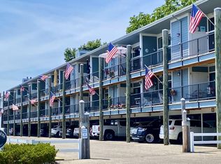 64 Griffith St APT 1, Saugatuck, MI 49453