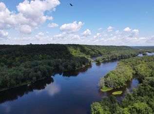 419 Ridge Rd, Osceola, WI 54020