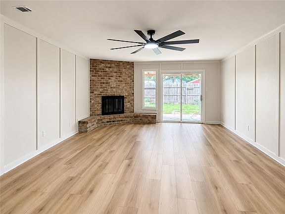 2nd image of 1019 Espana Dr