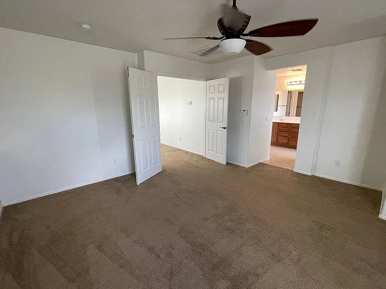 18235 N Alicia Ct — Photo 9