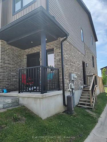 811 Sarnia Rd #57 Photo 1