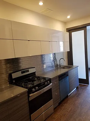 Rented by Space Link Realty | media 5