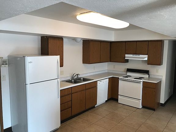 2nd image of 734 Mauro Cir #4
