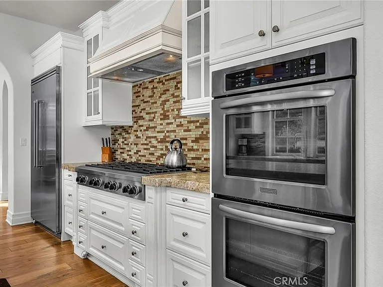 8001 Ocean Bluff Dr — Photo 14