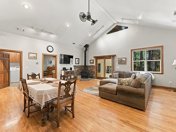4th image of 7765 Linda Rd