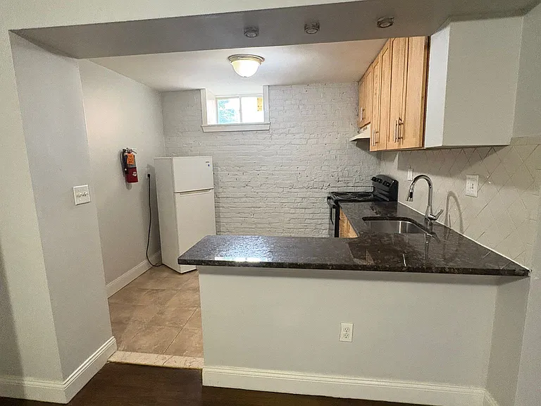 15 Goldsmith Ave #1 — Photo 2