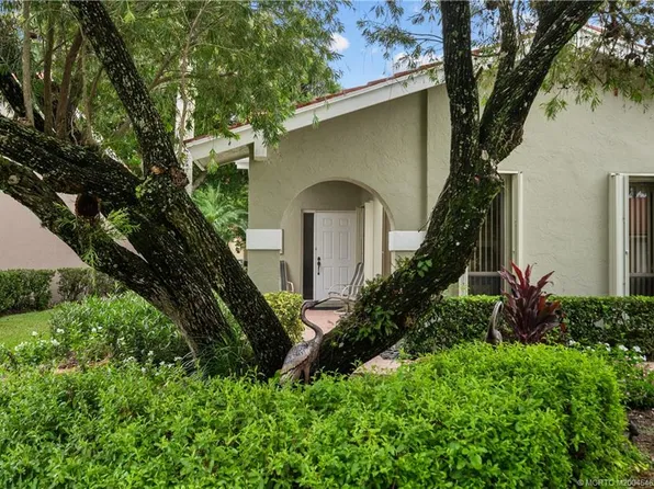 2735 SW Willowood Cir, Palm City, FL 34990