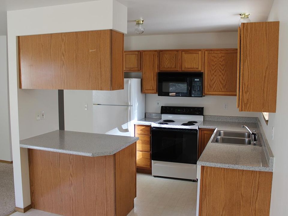 2nd image of 1201 SW Higgins Ave APT C